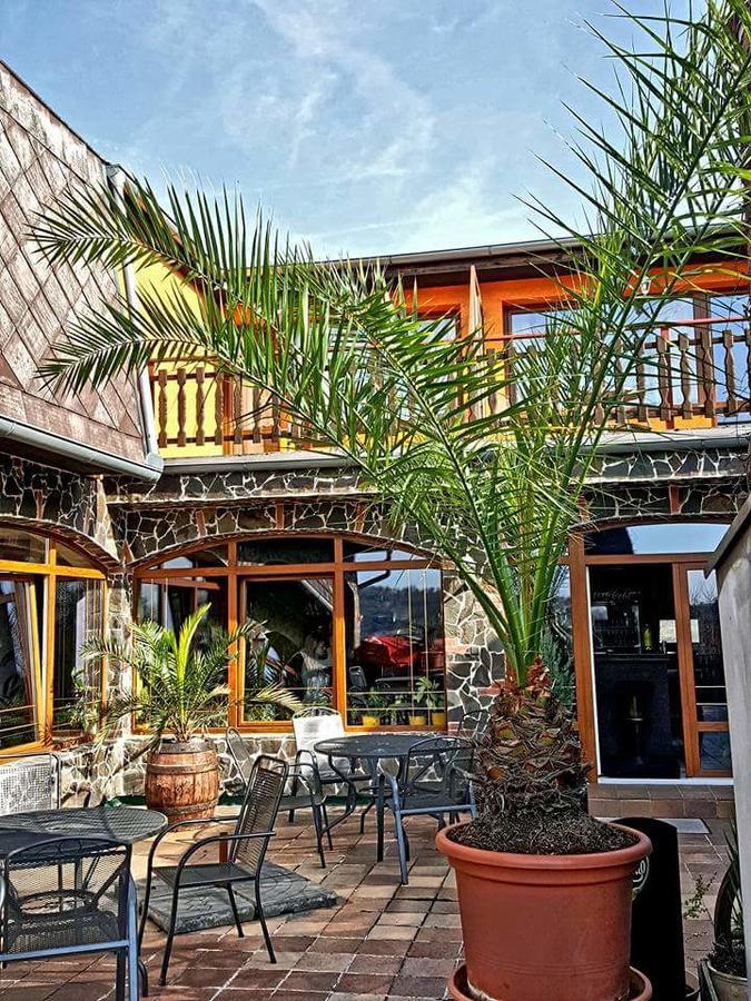 Motel Podkova Klobouky u Brna Exterior foto